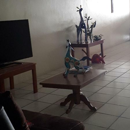 Hotel Alebrijes San Pedro Pochutla Dış mekan fotoğraf