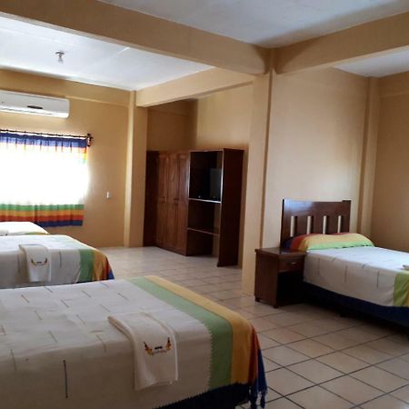 Hotel Alebrijes San Pedro Pochutla Dış mekan fotoğraf