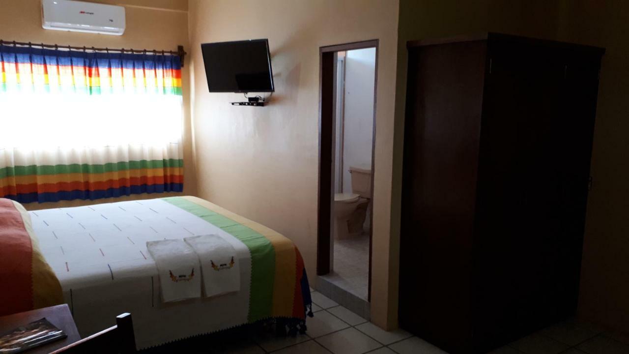 Hotel Alebrijes San Pedro Pochutla Dış mekan fotoğraf