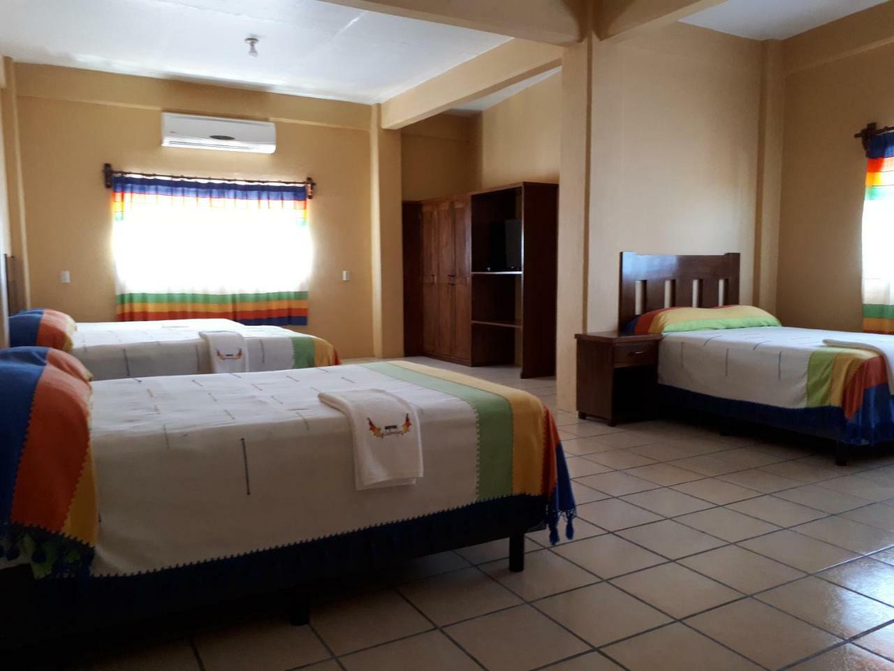 Hotel Alebrijes San Pedro Pochutla Dış mekan fotoğraf