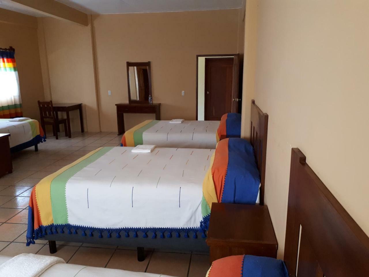 Hotel Alebrijes San Pedro Pochutla Dış mekan fotoğraf