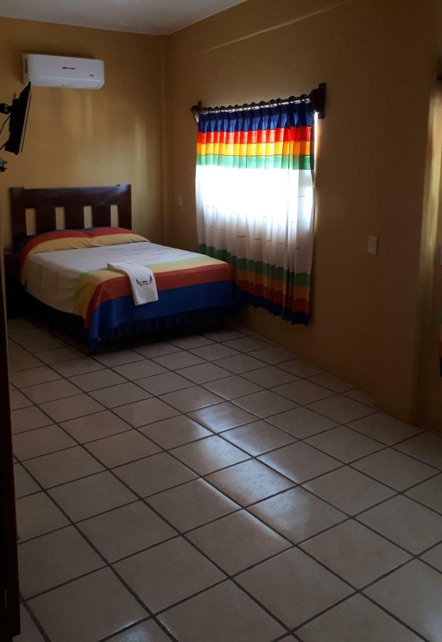 Hotel Alebrijes San Pedro Pochutla Dış mekan fotoğraf
